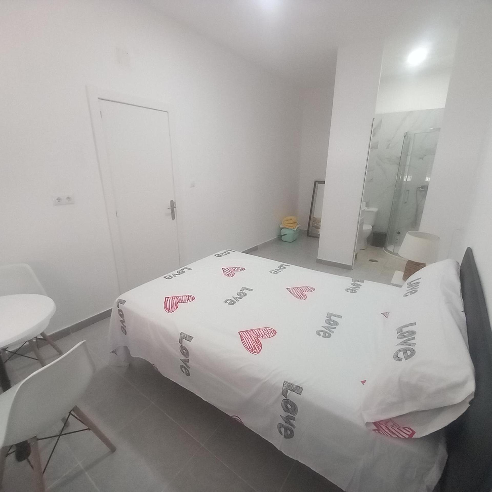 Emma Lovely Room With Private Bathroom Alicante Exterior foto